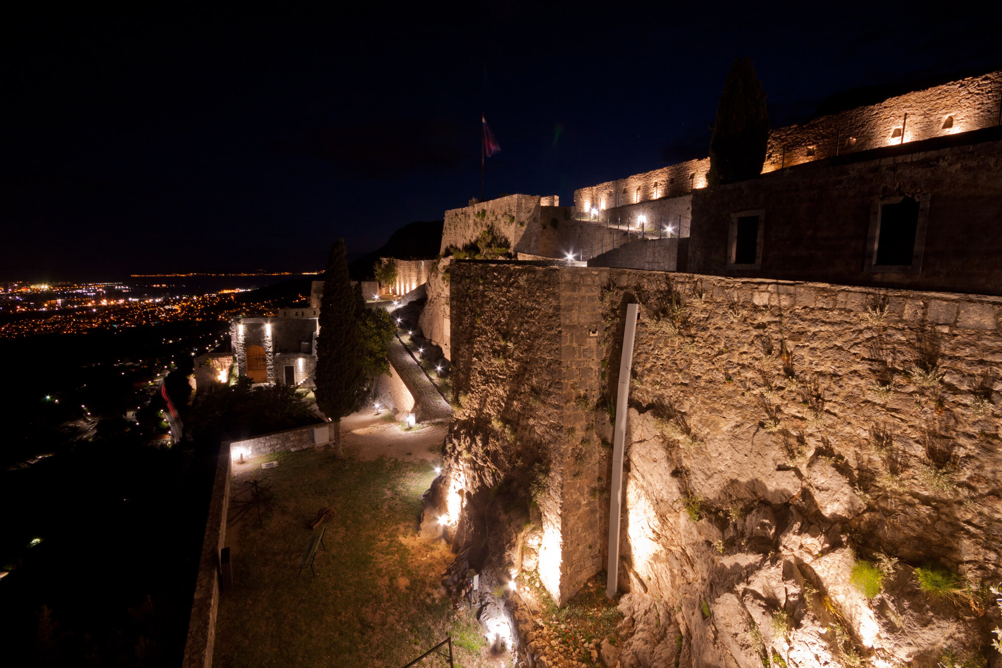 klis fortress view night